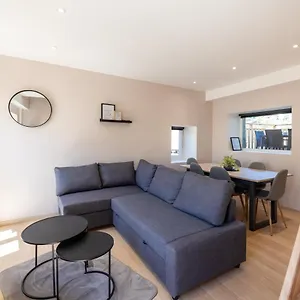 https://joli-t3-en-duplex-avec-terrasse.fr-provencehotel.com