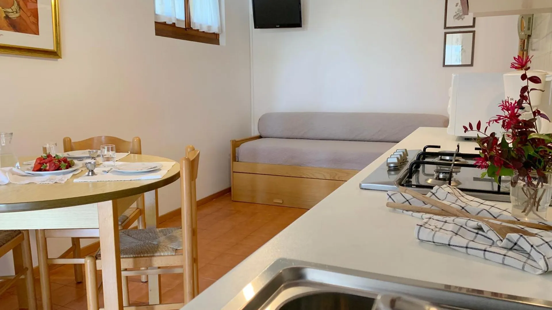 Apartment Appartamenti Le Rasole Garda