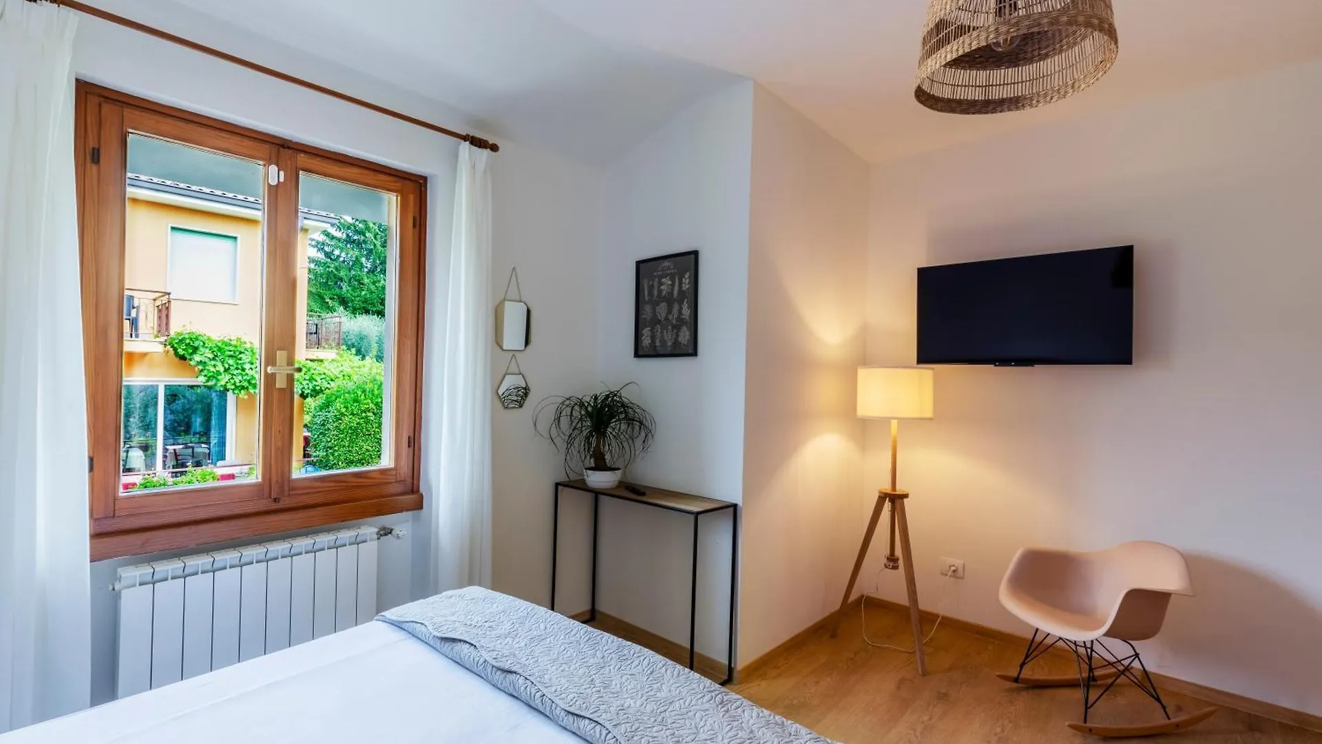 Apartment Appartamenti Le Rasole Garda