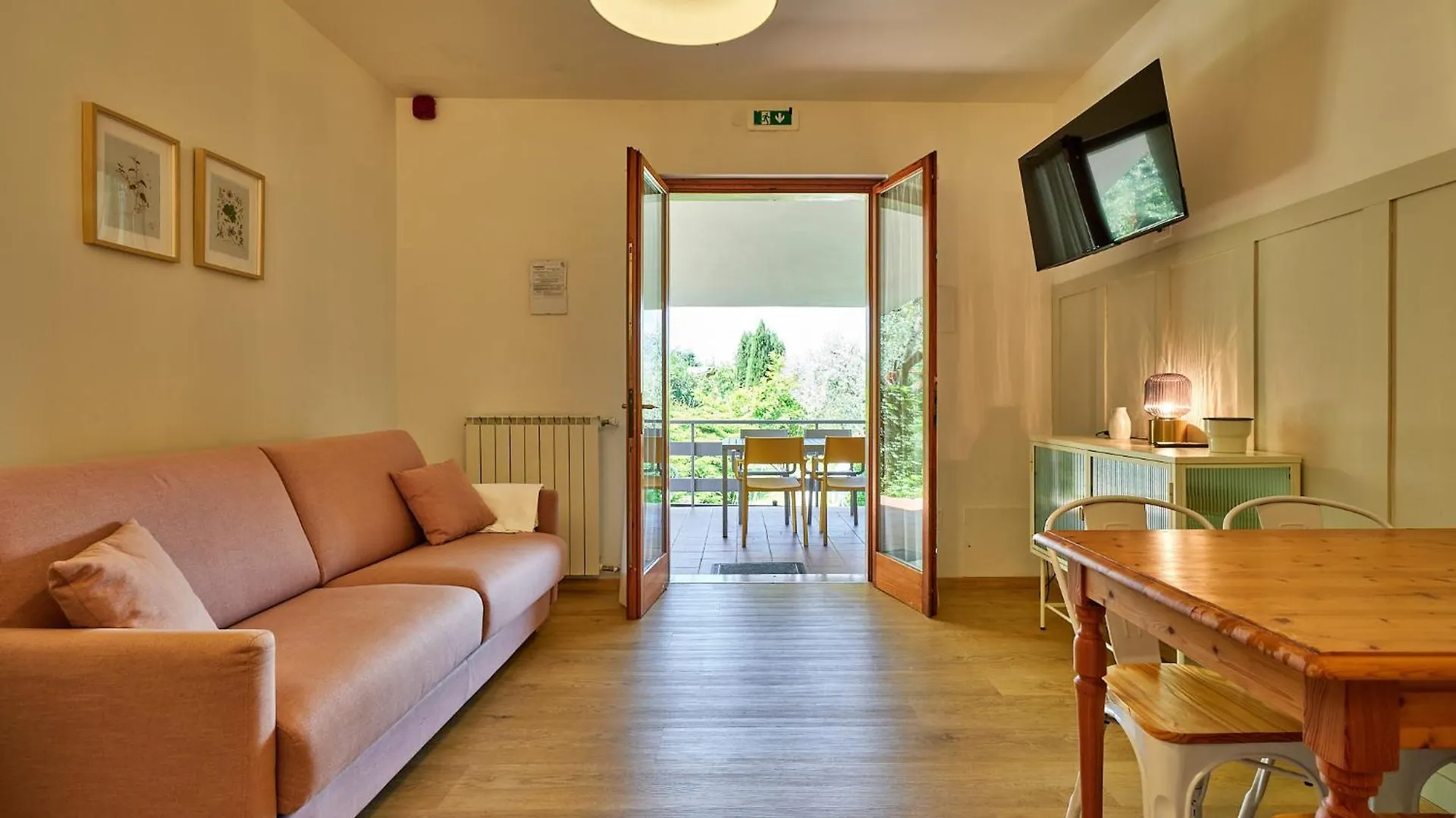 Apartment Appartamenti Le Rasole Garda  Italy