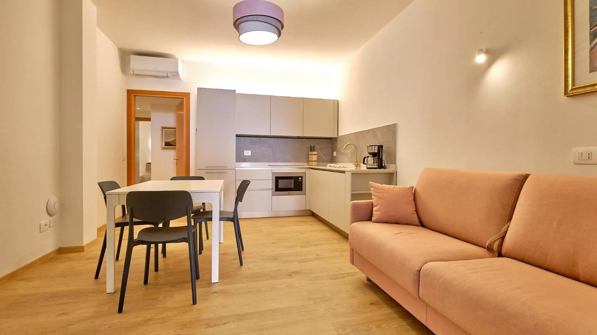 Apartment Appartamenti Le Rasole Garda