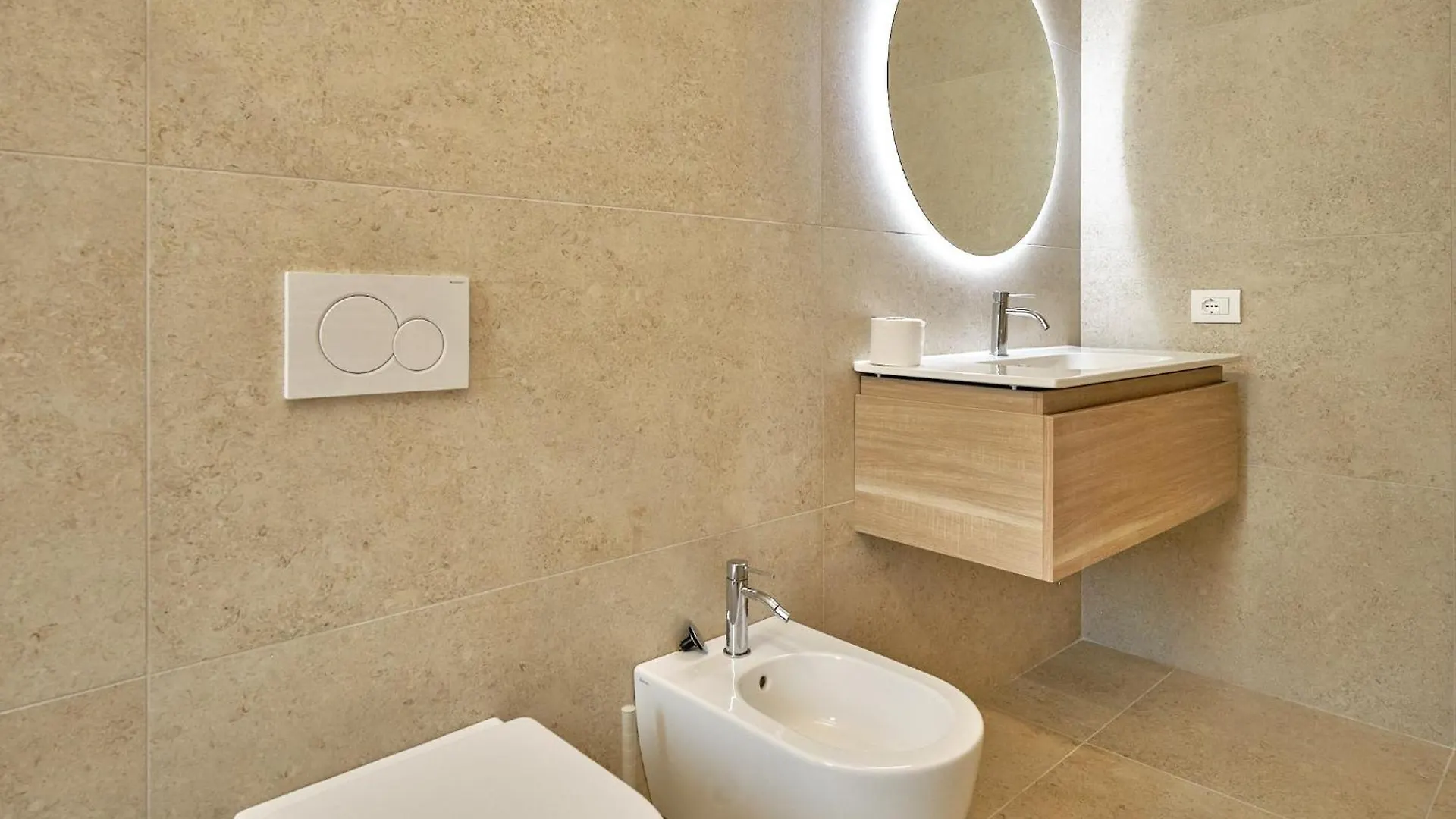 Apartment Appartamenti Le Rasole Garda  Italy